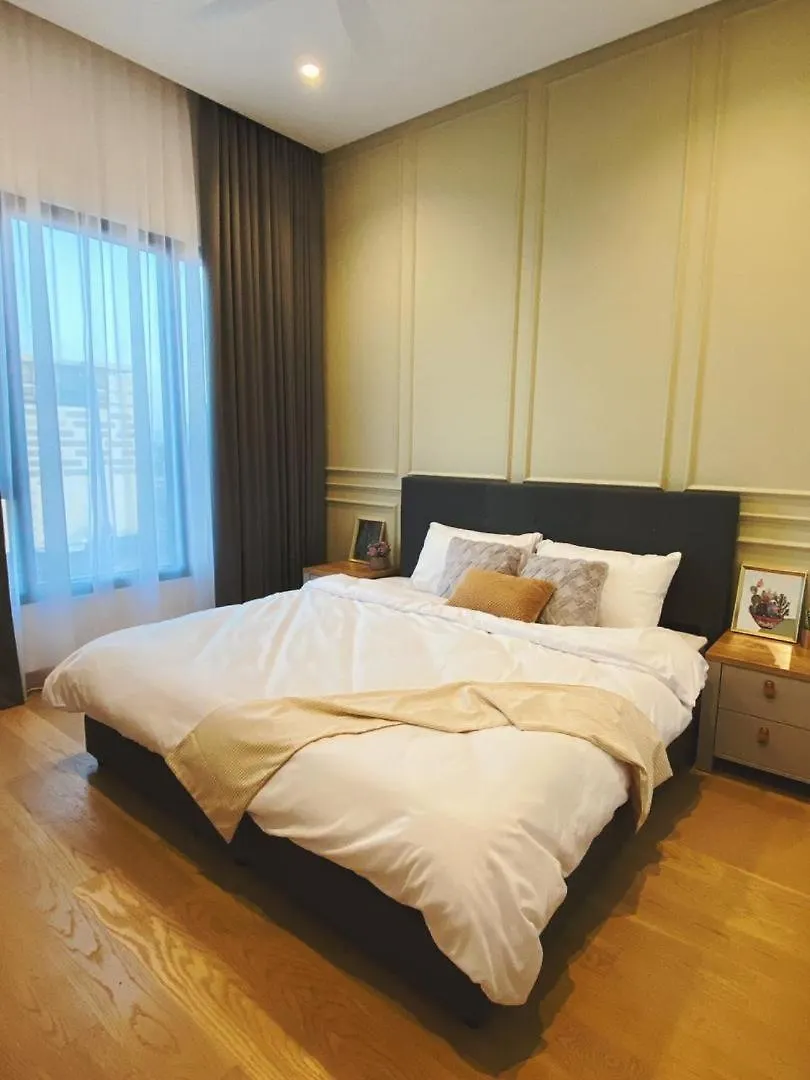 Sunset Infinity Escape Apartment At Lucentia Residence Куала-Лумпур