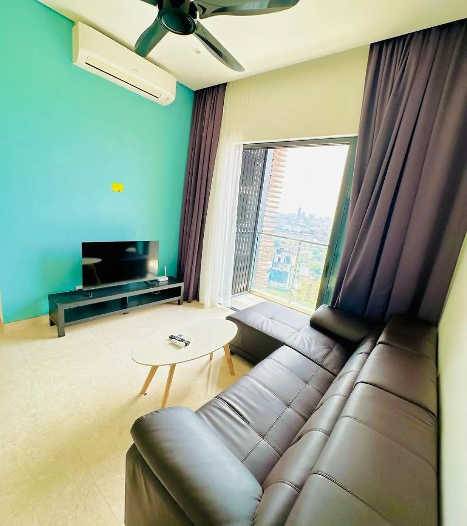 Sunset Infinity Escape Apartment At Lucentia Residence Куала-Лумпур