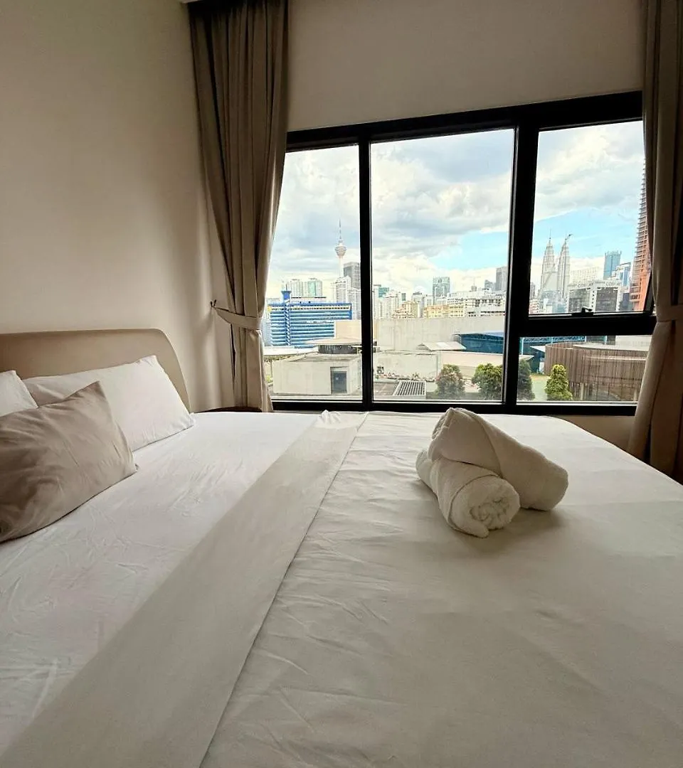 Sunset Infinity Escape Apartment At Lucentia Residence Куала-Лумпур