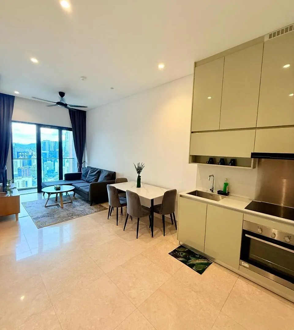 Sunset Infinity Escape Apartment At Lucentia Residence Куала-Лумпур Малайзия