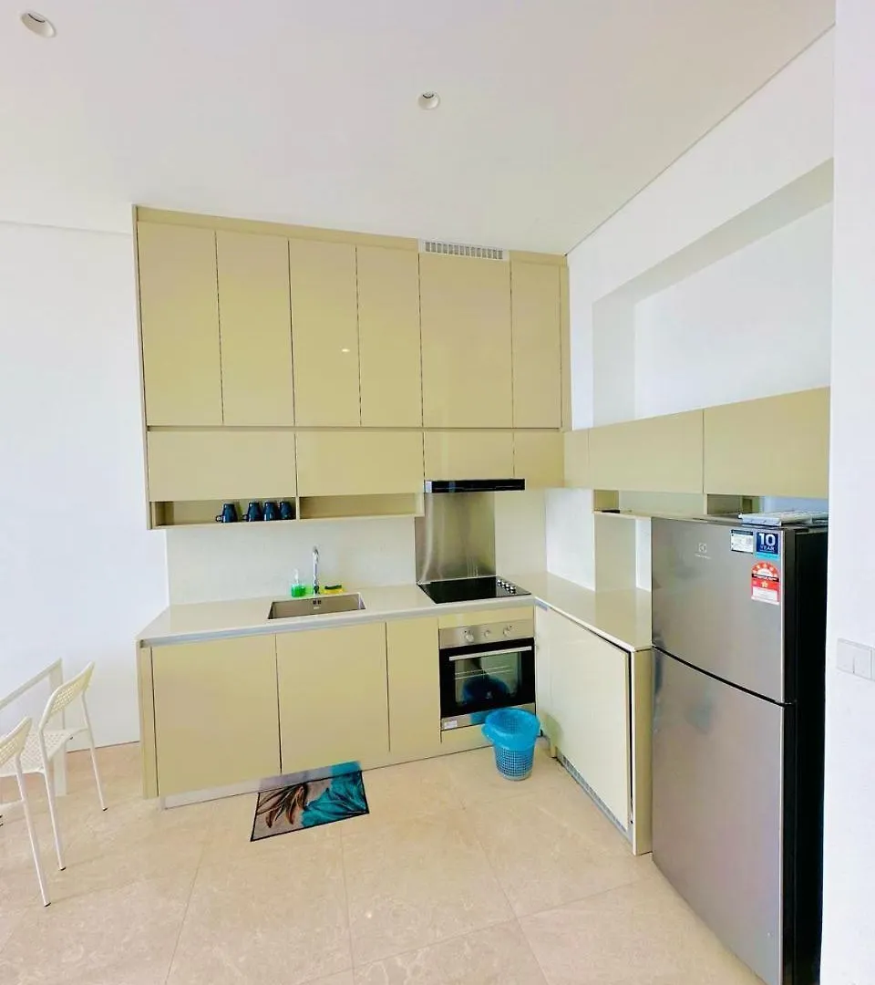 Sunset Infinity Escape Apartment At Lucentia Residence Куала-Лумпур