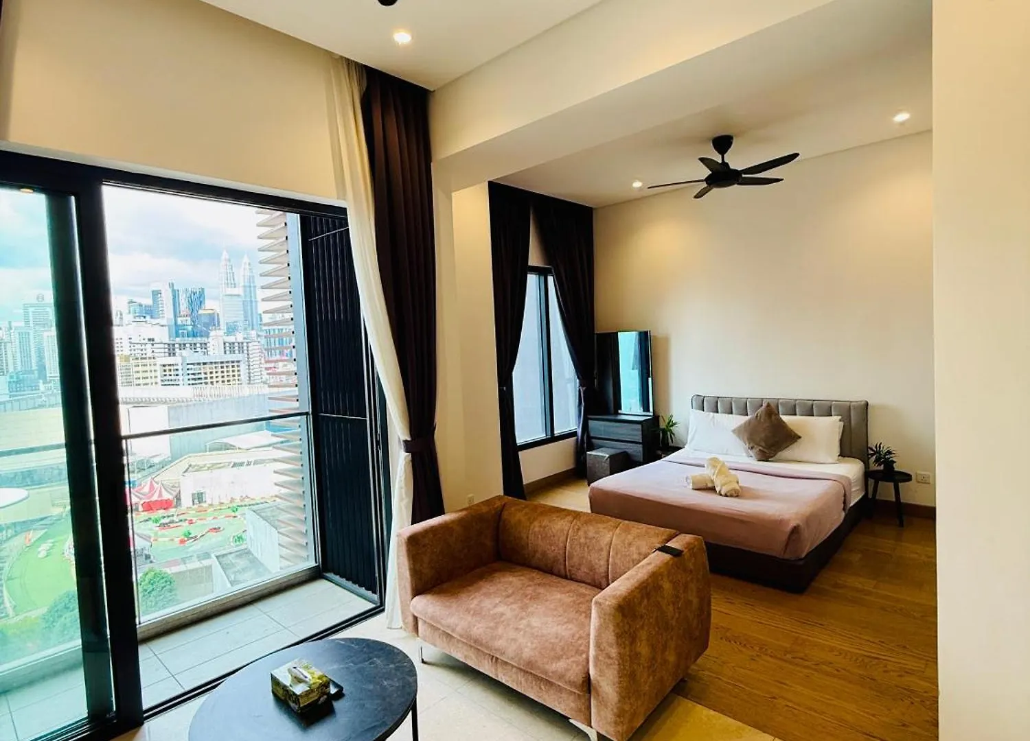 Sunset Infinity Escape Apartment At Lucentia Residence Kuala Lumpur