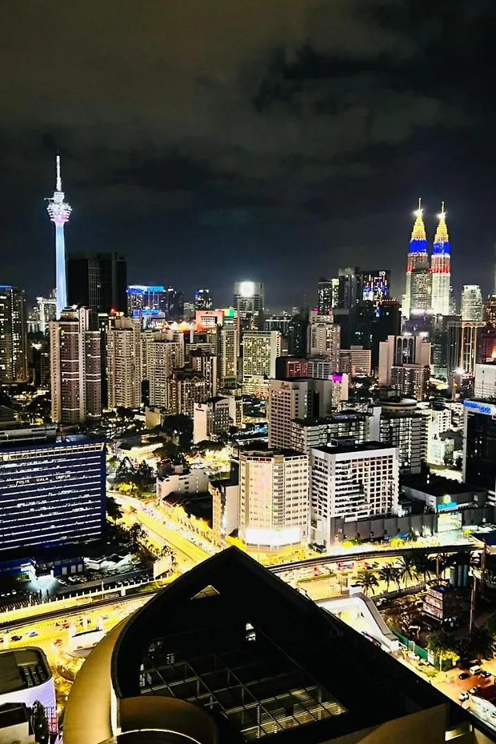 Sunset Infinity Escape Apartment At Lucentia Residence Kuala Lumpur